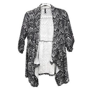 Ashley blu 3/4 ruched sleeve asymmetrical mosaic print cardigan size L